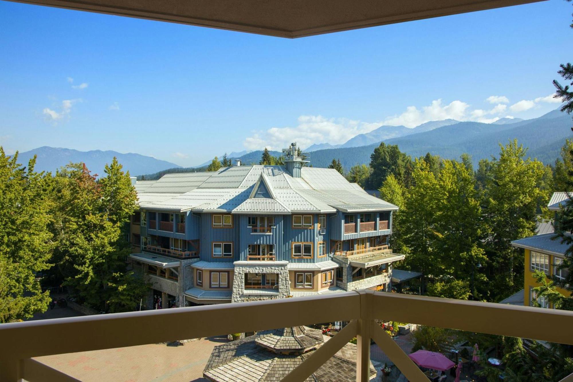 Delta Hotels By Marriott Whistler Village Suites Exterior photo